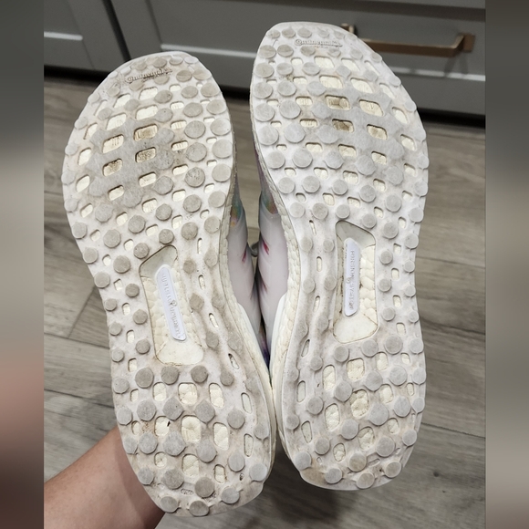 Adidas Ultraboost Tie-Dye Sneakers - Picture 7 of 8